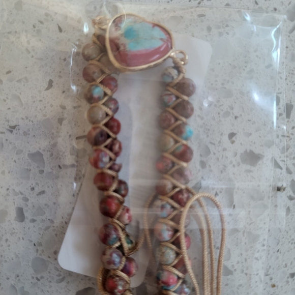 Bracelets - Picture 2 of 4